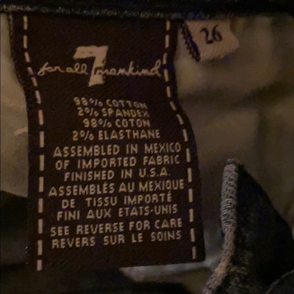 7 for all mankind distressed denim shorts | size 26 - Picture 3 of 4